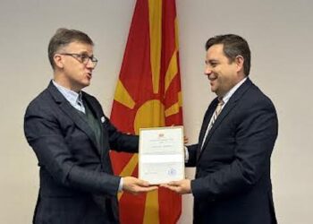 Ambasadori i Maqedonisë së Veriut, z. Rexhep Demiri Nderoi me Mirënjohje Ph.D. Dashnim HEBIBI