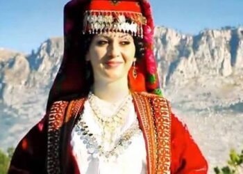 DARDHËZËS NGA ROGANA