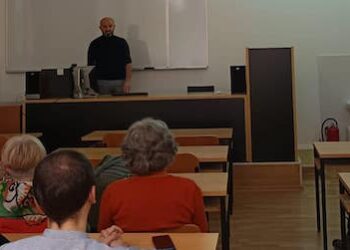 Prof.dr.Arsim Ejupi në një Tribunë Shkencore në Zagreb