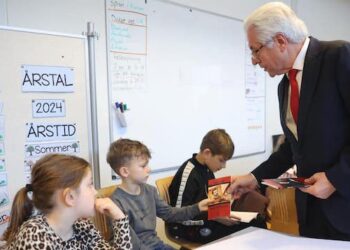 Filantropi Lazim Destani Ditën e Flamurit e Festoi në Mesin e Mërgatës në Kopenhagë