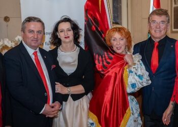 Ambasada e Shqipërisë në Budapest Organizoi Pritje për 112 Vjetorin e Pavarësisë dhe 80 Vjetorin e Çlirimit të Shqipërisë