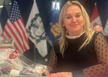 NERMIN KUMANOVA: “Ne duhet të ruajmë lidhjet me vendet tona dhe të shkojmë atje çdo vit me pushime“      