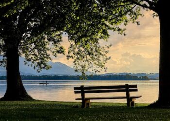 MERR FRYMË THELLË!