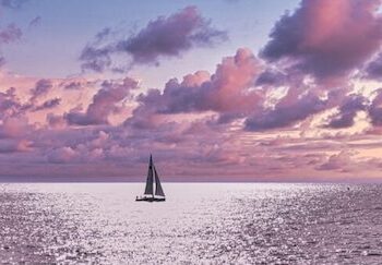 Në Dritën e Besimit