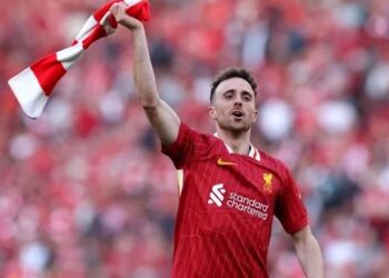 Makina doli nga rruga e shpërtheu, si humbi jetën ylli i Liverpool bashkë me vëllanë