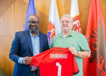 Duka pret në takim Presidentin e Federatës Ganeze të Futbollit, Kurt Edwin Simeon Okraku