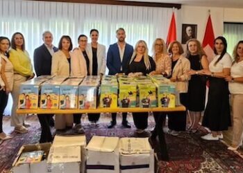 Tekstet mësimore në gjuhën shqipe shpërndahen në Ambasadën e Shqipërisë në Zvicër