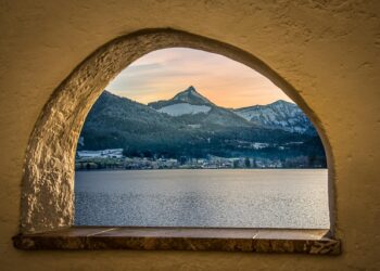 Zemra që rreh në dy brigje