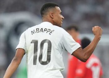 Fanella Nr.10 e Mbappé ‘shpërthen’ tregun: Rekord historik në 48 orë!