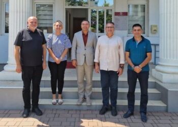 Universiteti “Haxhi Zeka” në Pejë dhe Oda Ekonomike e Kosovës nisin fazën e re të bashkëpunimit strategjik