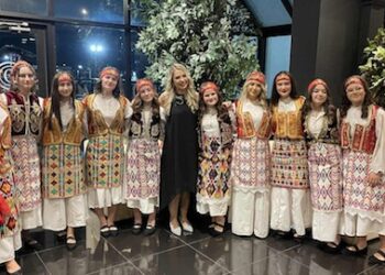 Grupi i valleve „Albos“, kulturë dhe trashëgimi shqiptare në Montreal të Kanadasë