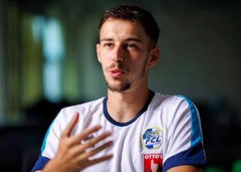 Drejtori i kombëtares së Zvicrës shpejgon zgjedhjen e Adrian Bajramit