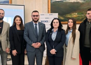 Universiteti “Haxhi Zeka”, lider në promovimin e vlerave demokratike dhe të drejtave të njeriut në Kosovë