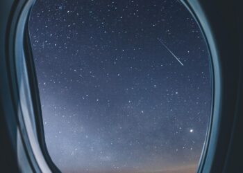 UDHËTIM SHPIRTËROR NË QIELLIN MES DY ATDHEVE