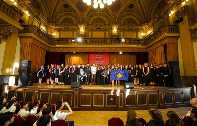 Nga Praga, Orkestra `Amadeus` i sjell Kosovës medaljen e artë