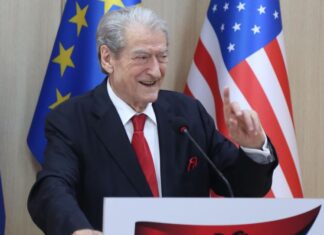 Jo vetëm në Dallas, Berisha foltore edhe në New Jersey gjatë vizitës së tij në SHBA