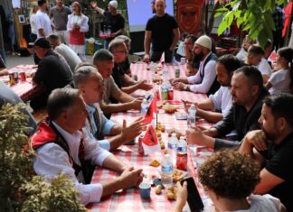 Fotoreportazh- Ansambli “TROJET” – aty ku rrënjët shqiptare jetojnë dhe përcillen te brezat e rinj