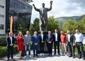 Universiteti i Tetovës dhe KF “Shkëndija” nënshkruan Memorandum bashkëpunimi