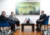 Kurti pret senatorët amerikanë në Prishtinë, kërkon mbështetje për anëtarësimin e Kosovës në NATO