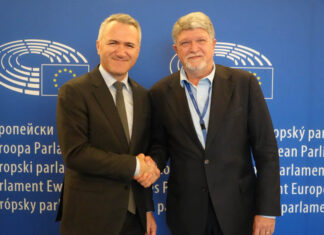 Zulfaj takohet me eurodeputetin Tonino Picula në Bruksel, në fokus integrimi evropian i Kosovës