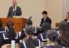 Ambasadori Kiçmari ligjëron para nxënësve dhe profesorëve të Shkollës së Lartë Tsuru në Yamanashi